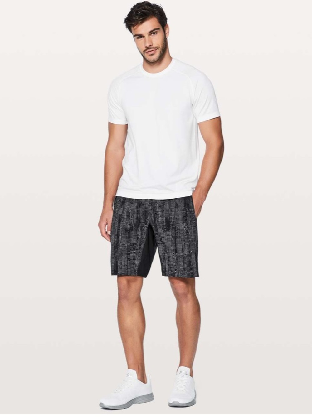 Lululemon T.H.E. Short 9" Linerless size medium